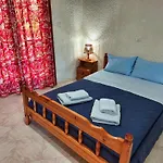 Akrata Golden House * Aigeira