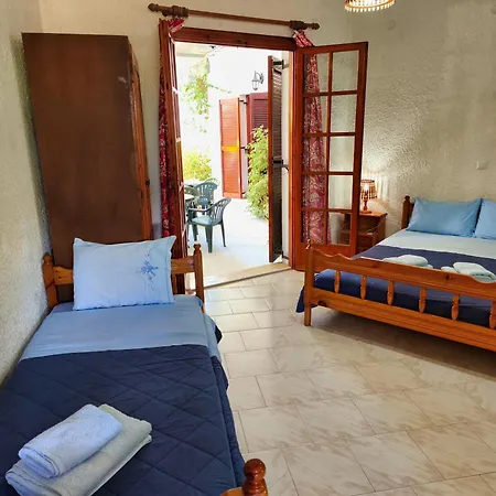 Daire Akrata Golden House