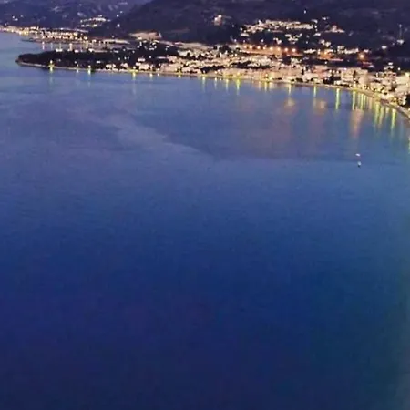 Akrata Golden House * Aigeira