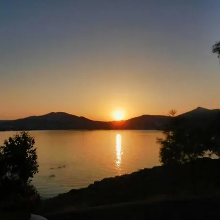 Akrata Golden House * Aigeira