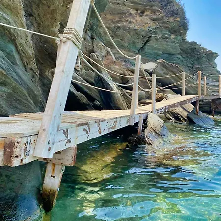 Akrata Golden House * Aigeira