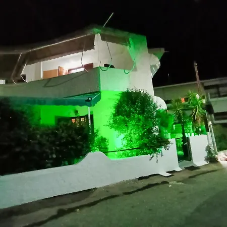 Akrata Golden House Διαμέρισμα *