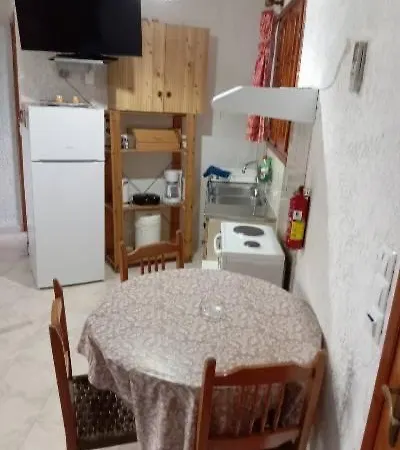 Akrata Golden House דירה *