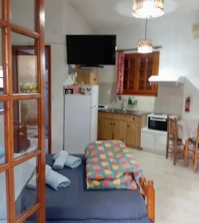 דירה Akrata Golden House