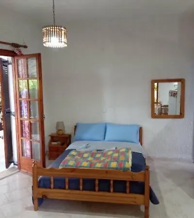 Akrata Golden House דירה *