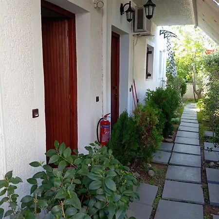 Akrata Golden House * Aigeira