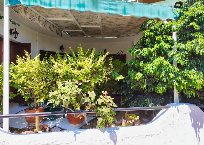 Akrata Golden House Apartamento Aigeira