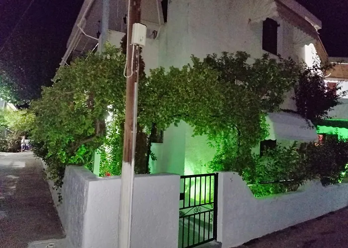 Apartamento Akrata Golden House *