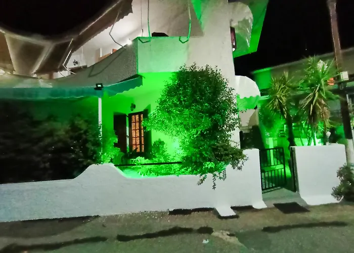 Akrata Golden House Apartamento *