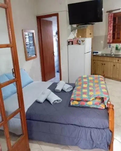 Appartement Akrata Golden House *