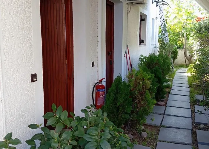 Akrata Golden House * Aigeira